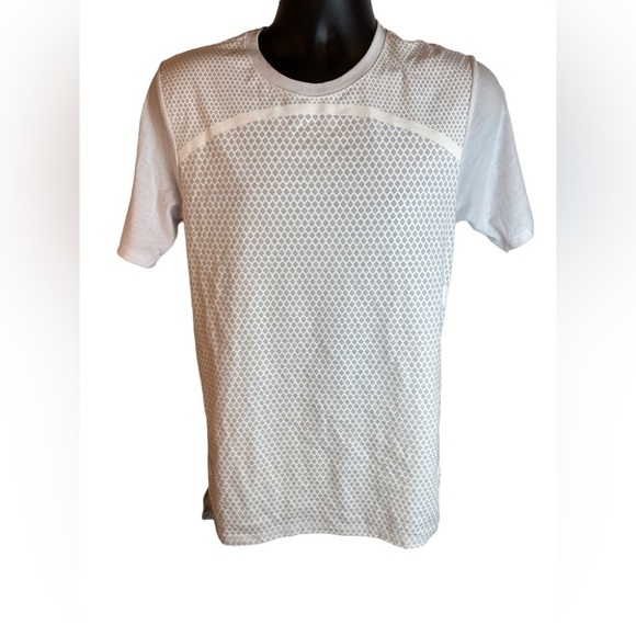 The Nike Tee Dri Fit White Short Sleeve Graphic Shirt Size Small - Picture 7 of 12